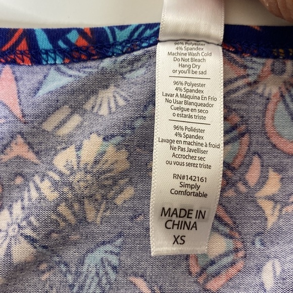 NWT LuLaRoe Classic T size XS - Picture 7 of 9